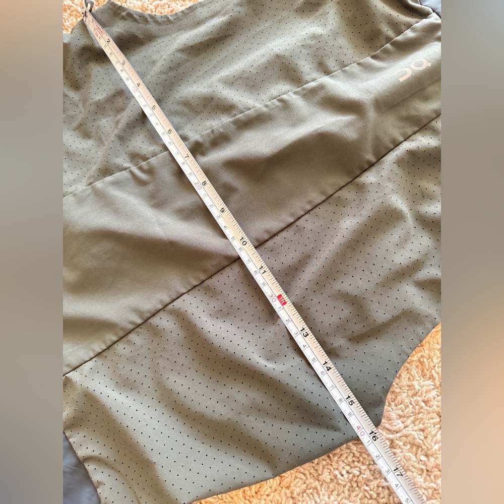 On Cloud On Running Weather Performance Vest Wome… - image 12